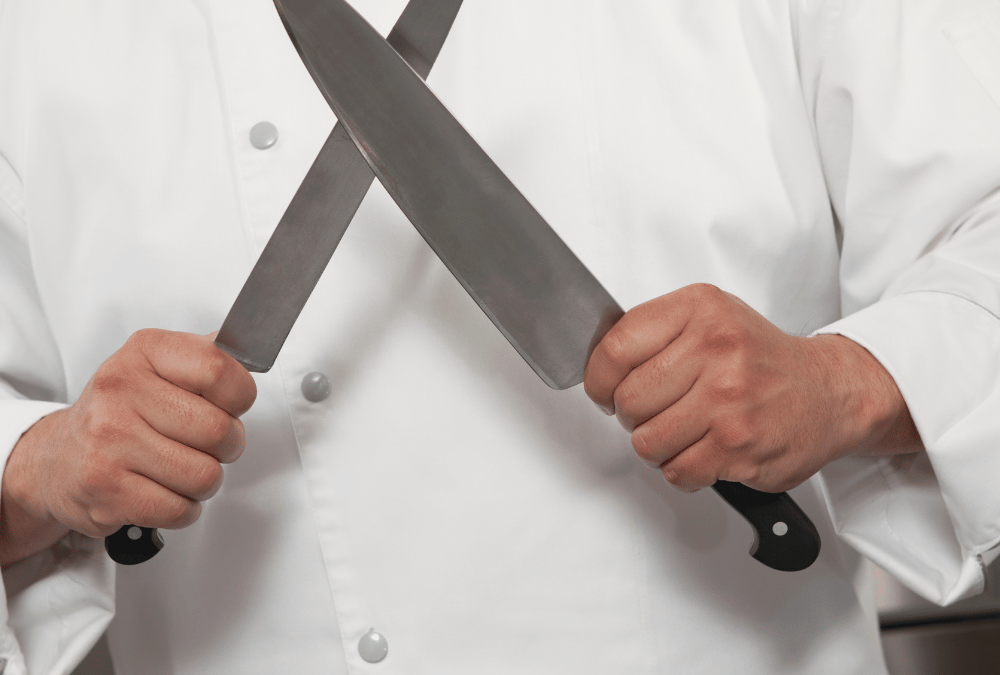 Bezpieczne ostrzenie noży: najczęstsze błędy